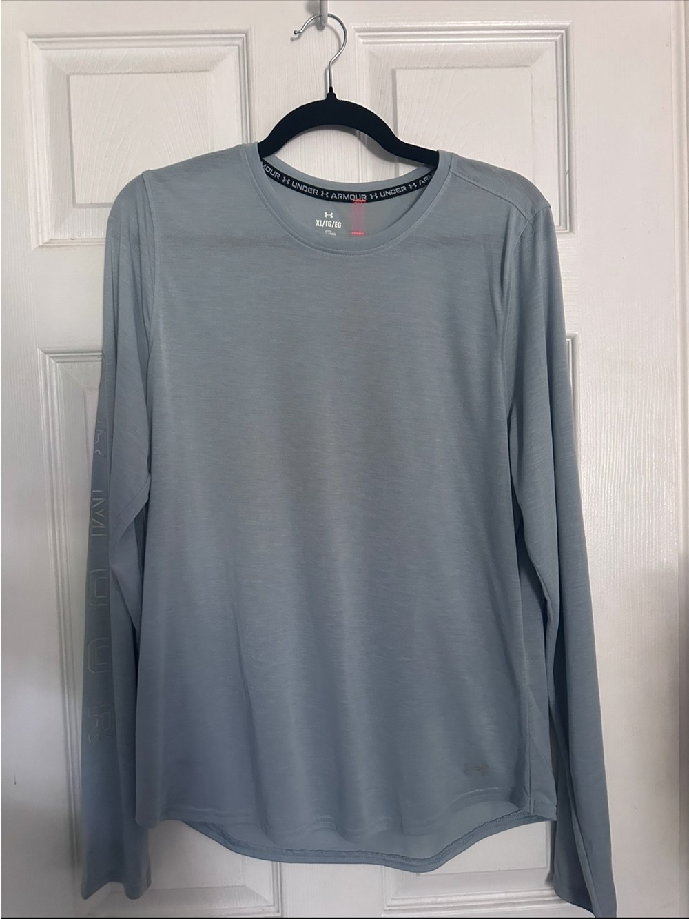 Women’s Under Armour Light Blue Long Sleeve Performance Tee XL - Picture 1 of 5